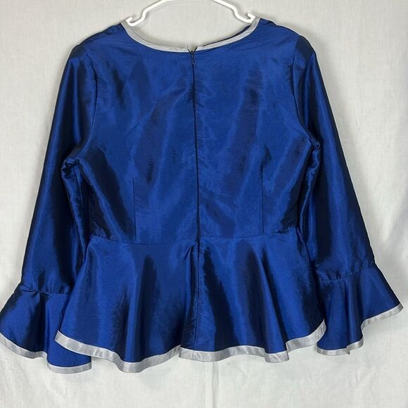 Blue and Silver Mystique by Ben Marc Two Piece Suit Women's 8 - Picture 3 of 11